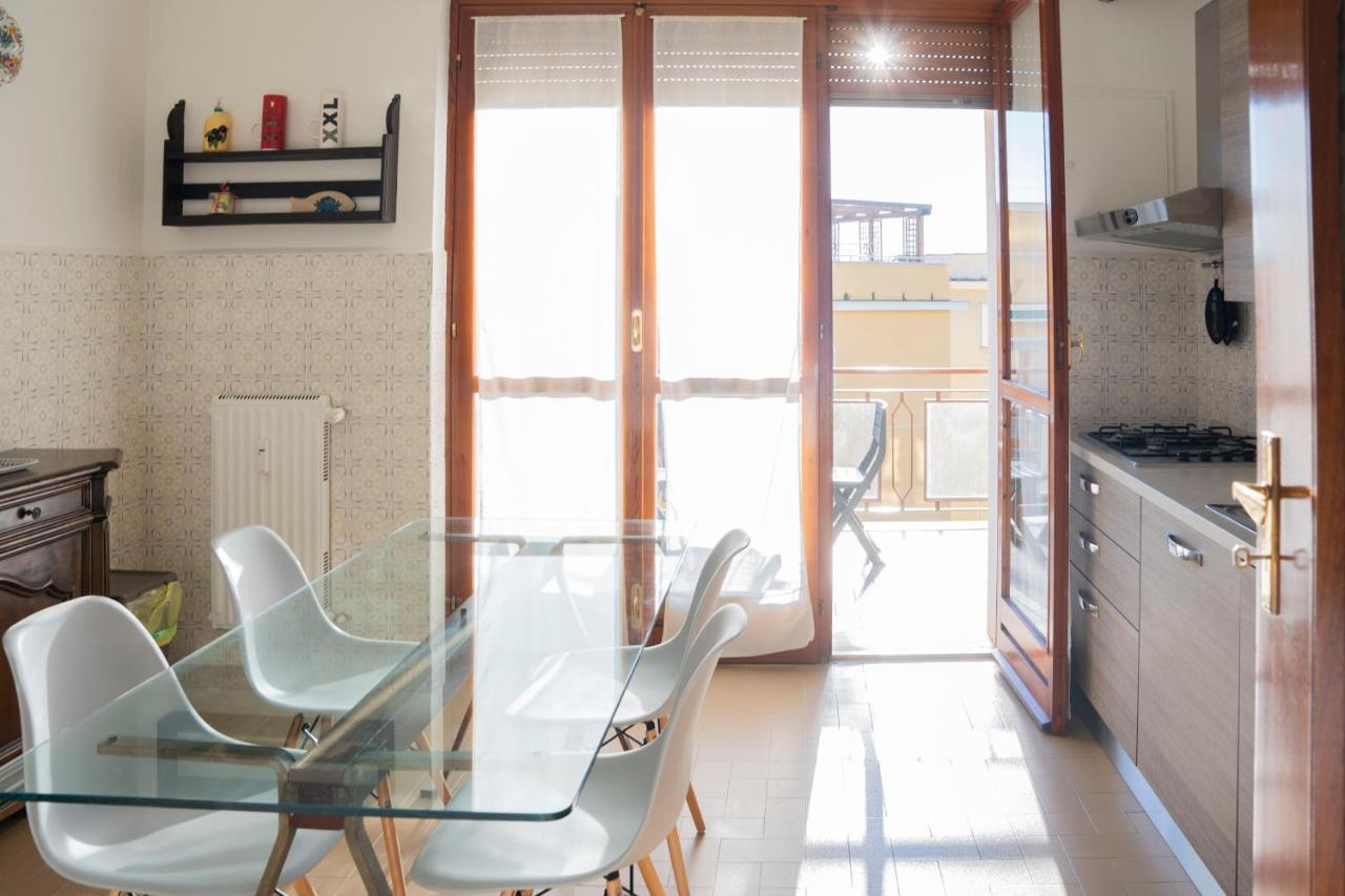 093 - Casa Panorama, Vista Mare E Vista Portofino, 500 Metri Centro Di Chiavari, Posto Auto Gratis Inclusoアパートメント エクステリア 写真