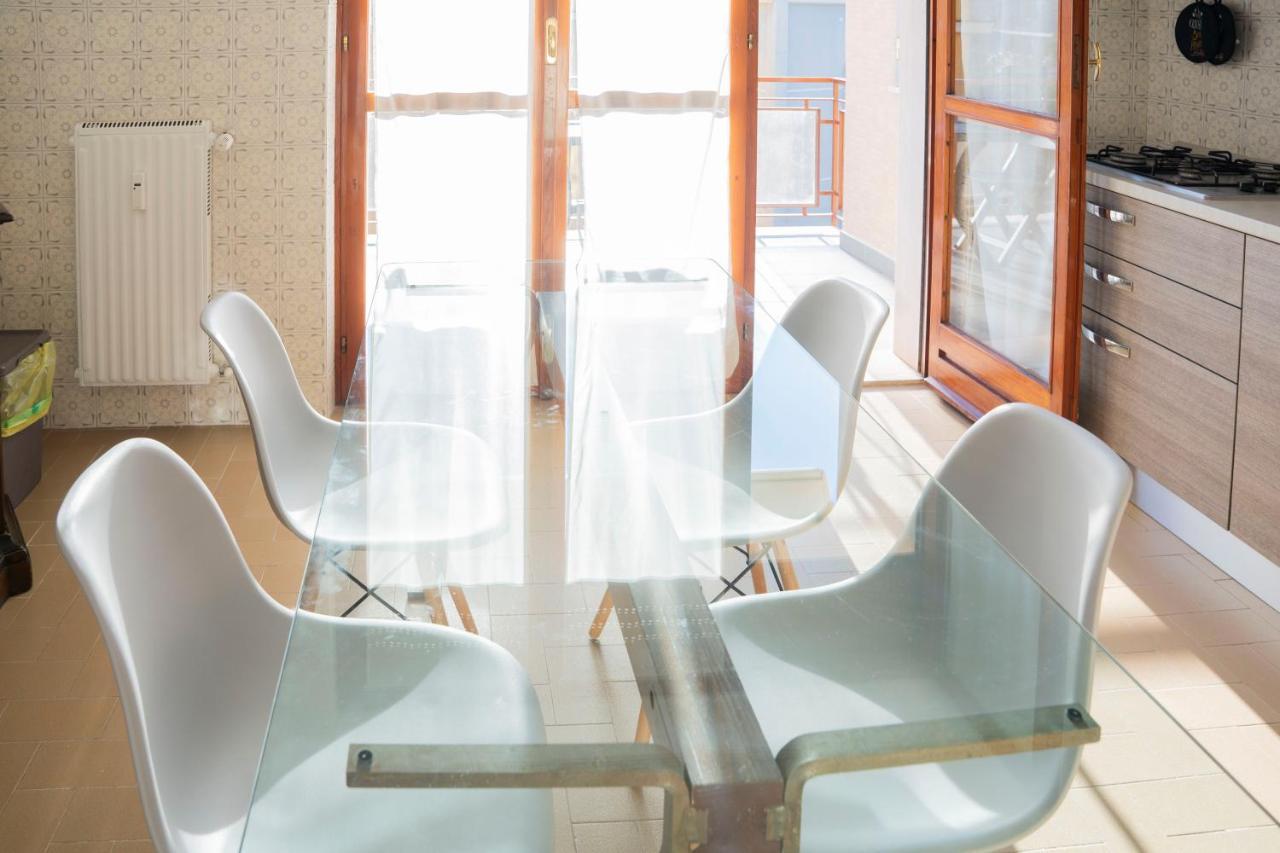093 - Casa Panorama, Vista Mare E Vista Portofino, 500 Metri Centro Di Chiavari, Posto Auto Gratis Inclusoアパートメント エクステリア 写真