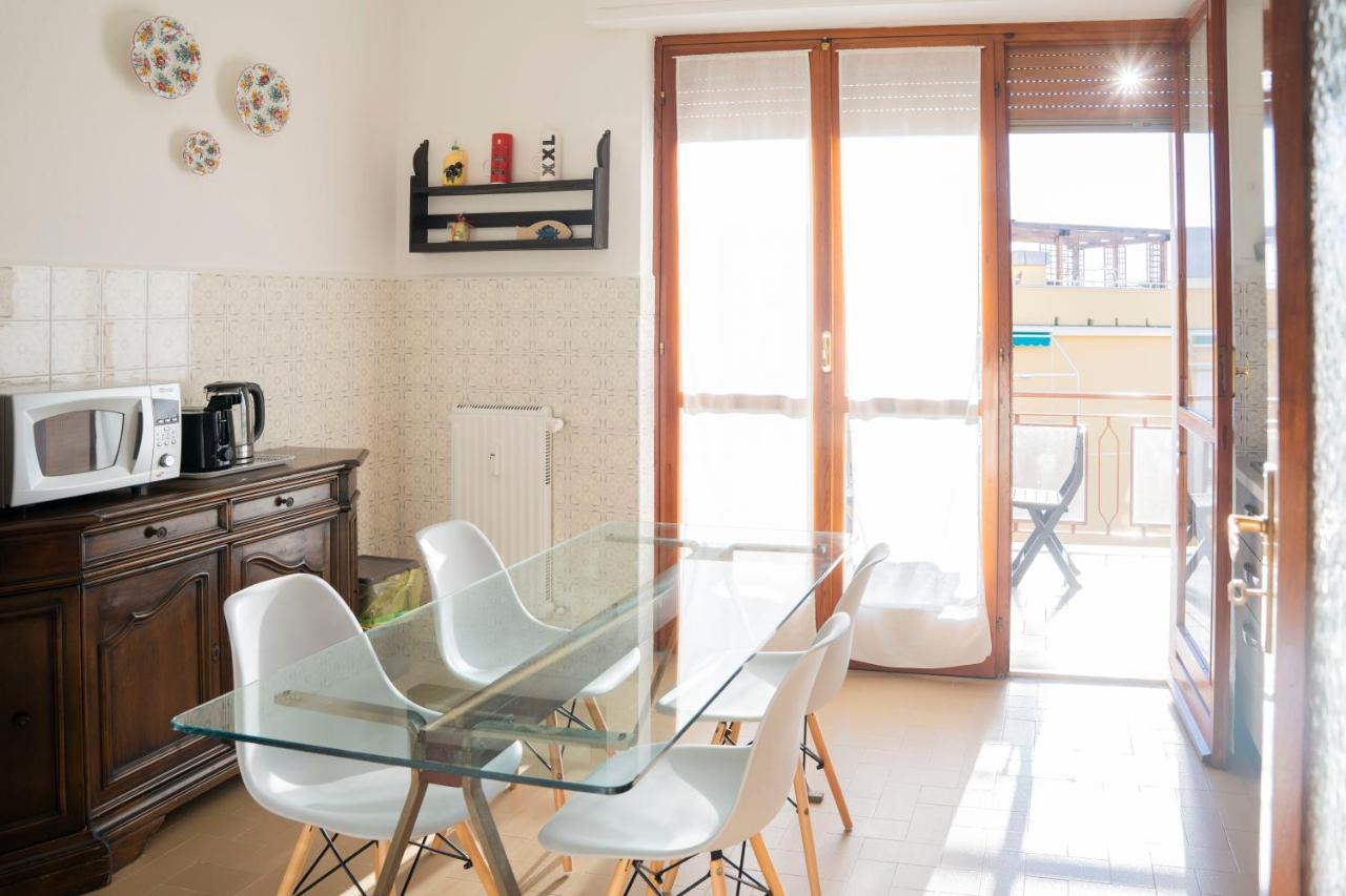 093 - Casa Panorama, Vista Mare E Vista Portofino, 500 Metri Centro Di Chiavari, Posto Auto Gratis Inclusoアパートメント エクステリア 写真
