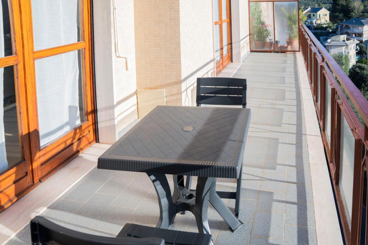 093 - Casa Panorama, Vista Mare E Vista Portofino, 500 Metri Centro Di Chiavari, Posto Auto Gratis Inclusoアパートメント エクステリア 写真