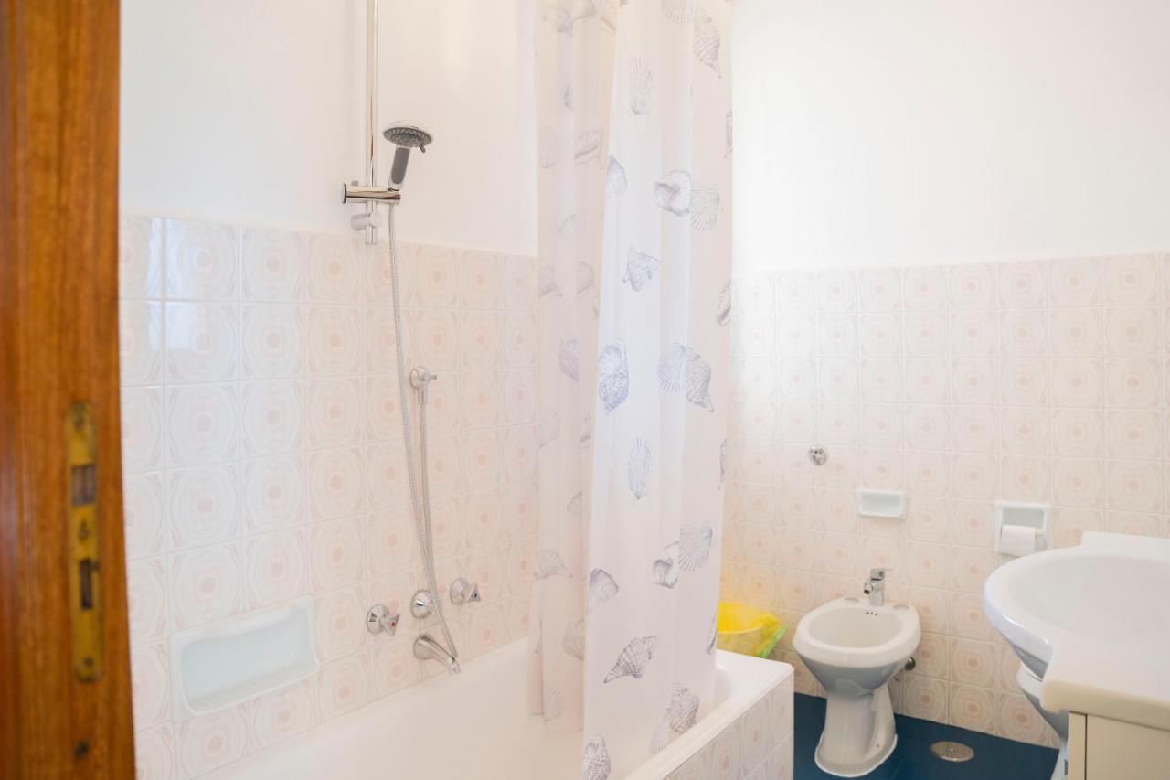 093 - Casa Panorama, Vista Mare E Vista Portofino, 500 Metri Centro Di Chiavari, Posto Auto Gratis Inclusoアパートメント エクステリア 写真