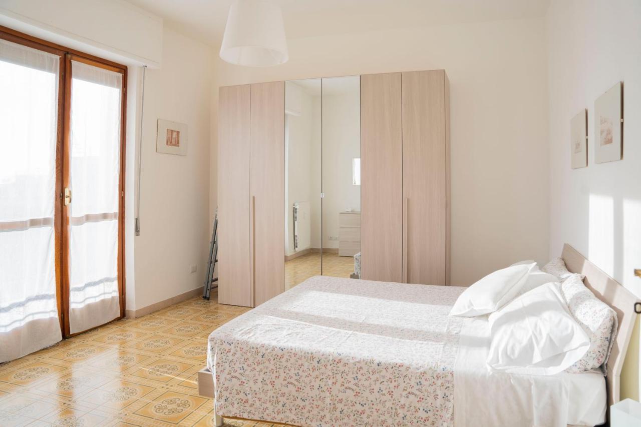 093 - Casa Panorama, Vista Mare E Vista Portofino, 500 Metri Centro Di Chiavari, Posto Auto Gratis Inclusoアパートメント エクステリア 写真