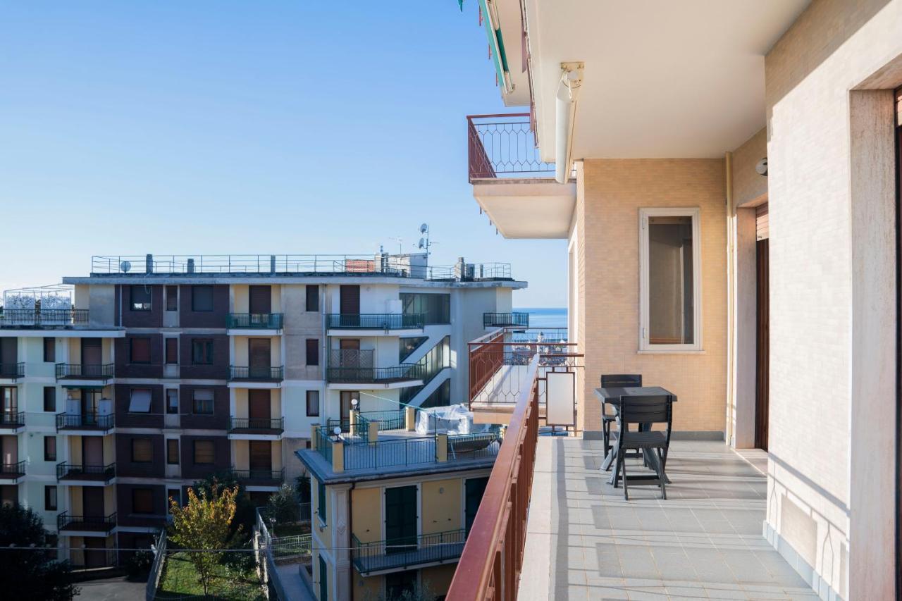 093 - Casa Panorama, Vista Mare E Vista Portofino, 500 Metri Centro Di Chiavari, Posto Auto Gratis Inclusoアパートメント エクステリア 写真